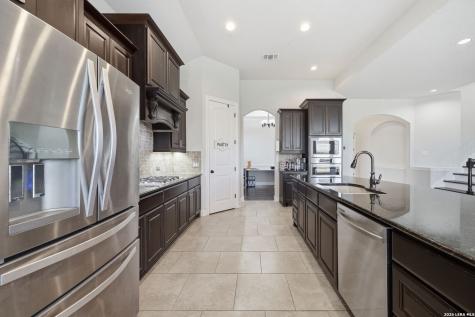 6014 Dewdrop Lane Converse TX 78109