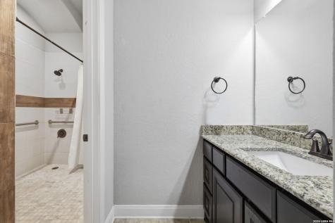 6014 Dewdrop Lane Converse TX 78109