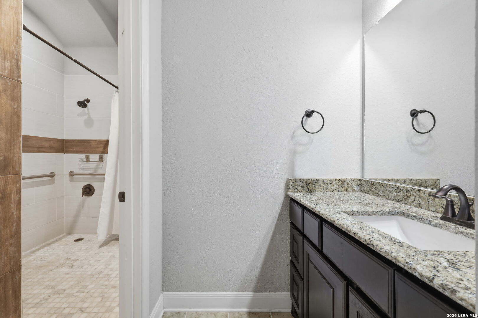6014 Dewdrop Lane Converse TX 78109