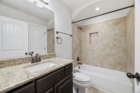 6014 Dewdrop Lane Converse TX 78109