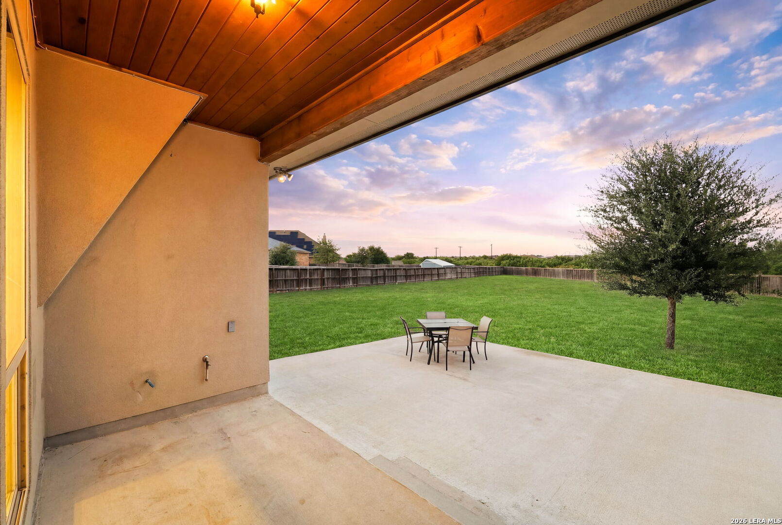 6014 Dewdrop Lane Converse TX 78109