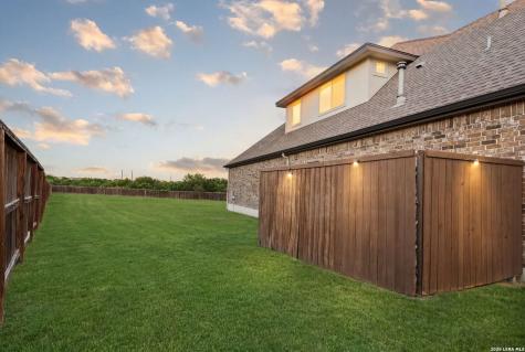 6014 Dewdrop Lane Converse TX 78109