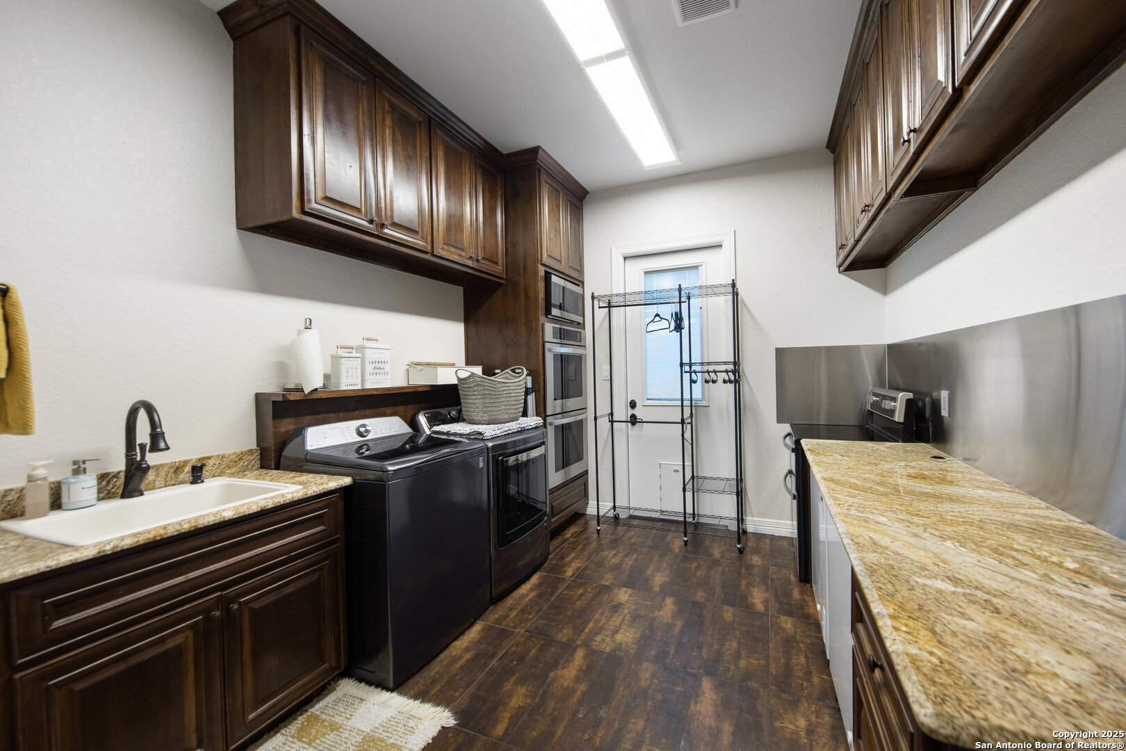 11118 Anaqua Springs Boerne TX 78006