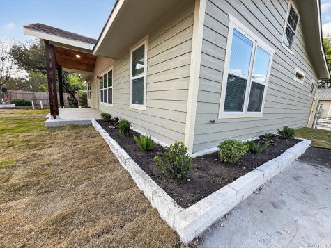 703 W Rosewood San Antonio TX 78212