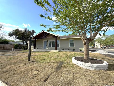 703 W Rosewood San Antonio TX 78212