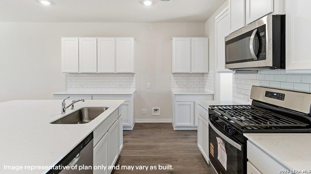 128 Ivy Way Mico TX 78056