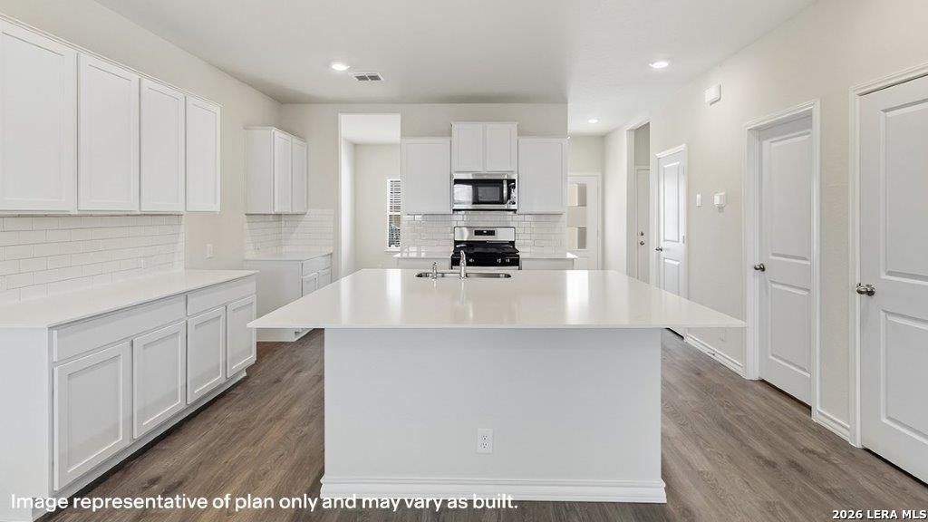 128 Ivy Way Mico TX 78056