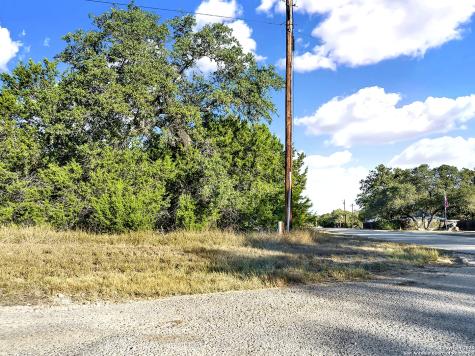 132 Indian Paint Brush Bandera TX 78003