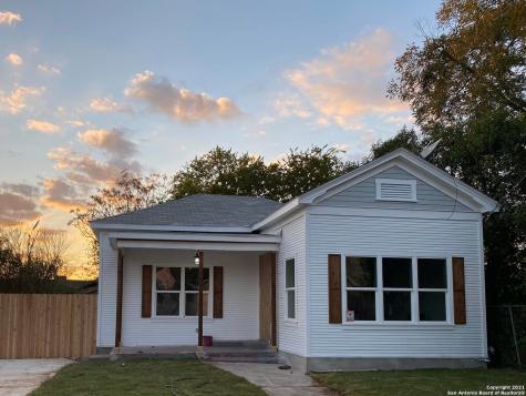 427 S Pine Street San Antonio TX 78203