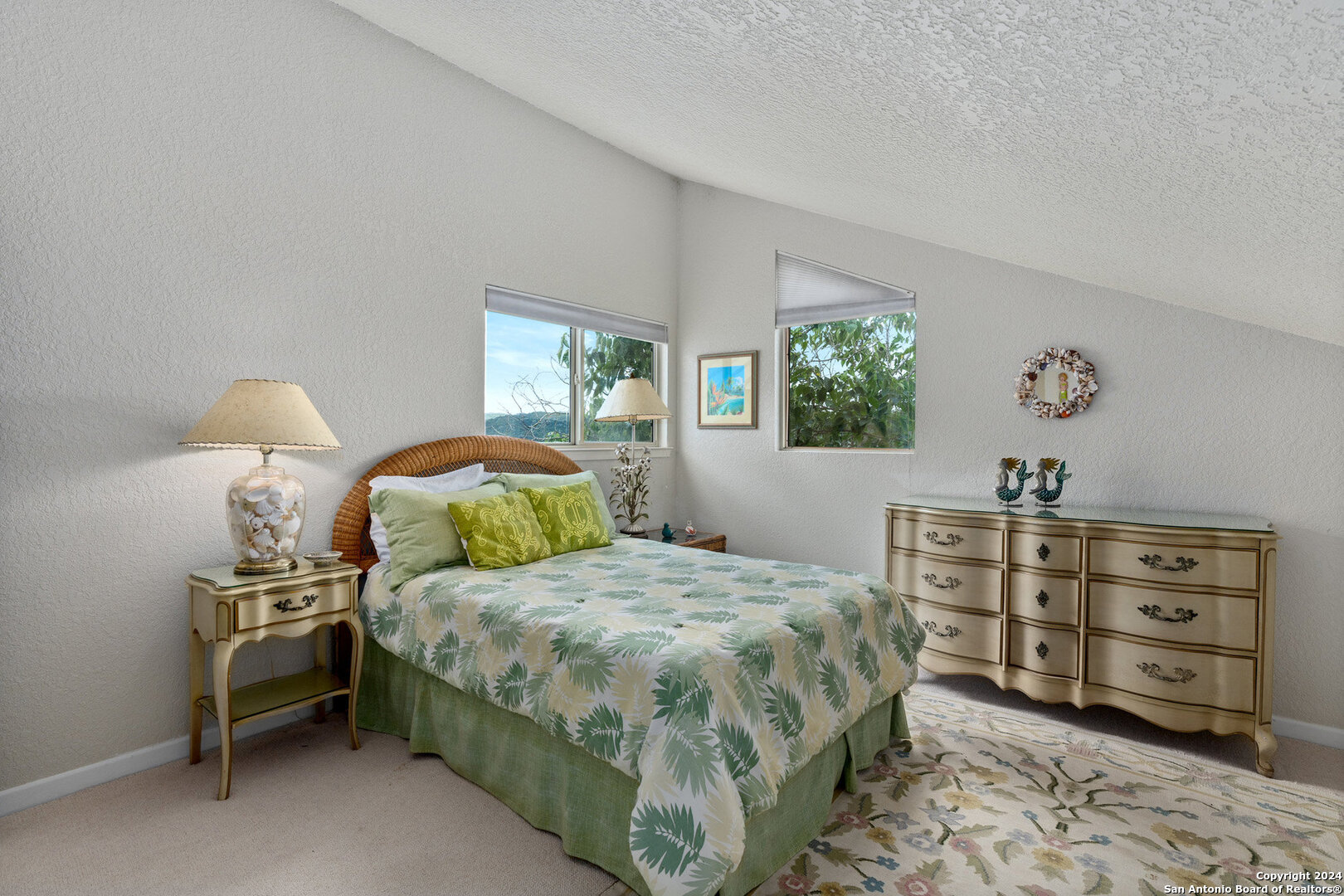 696 Faurie Road Lakehills TX 78063