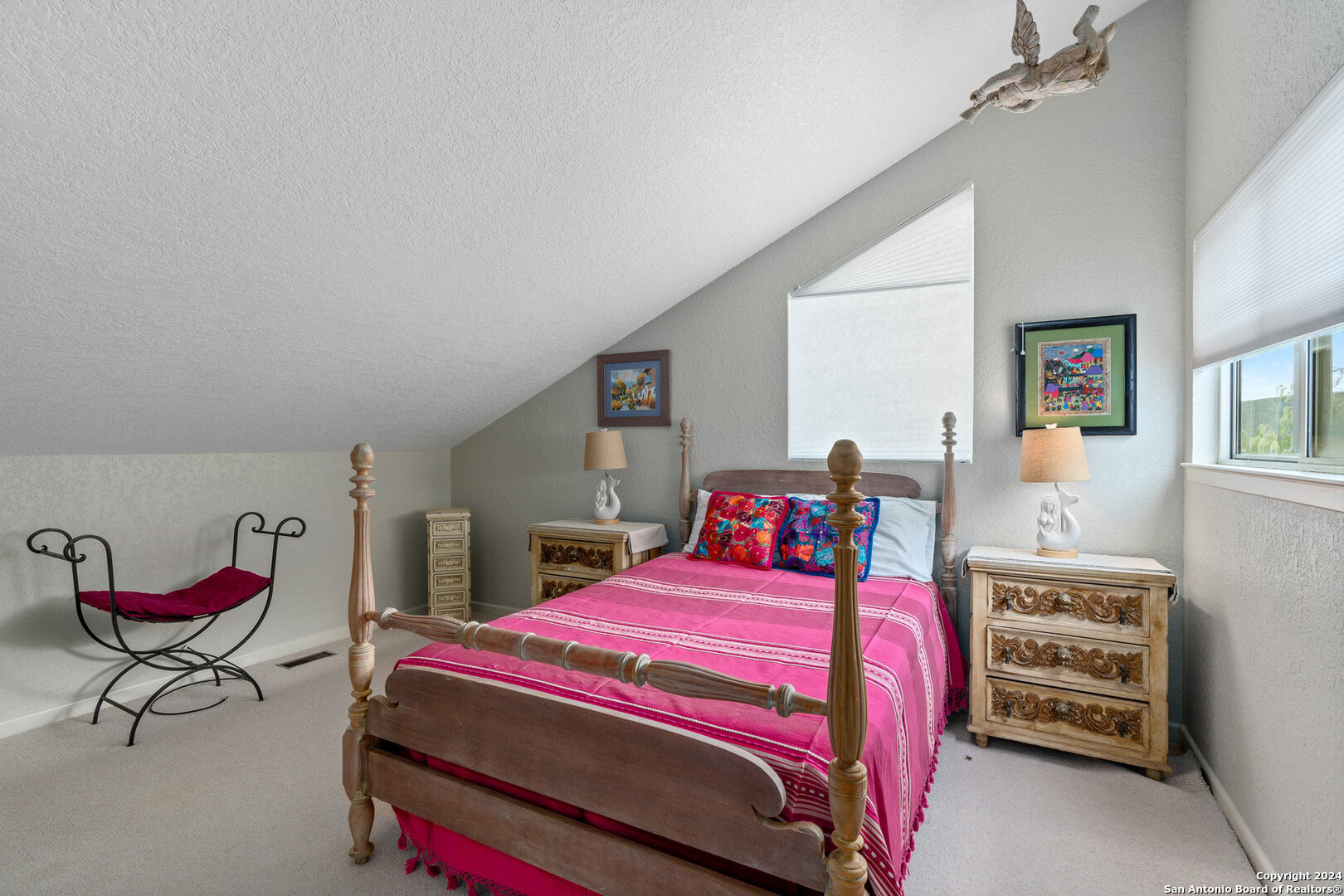696 Faurie Road Lakehills TX 78063