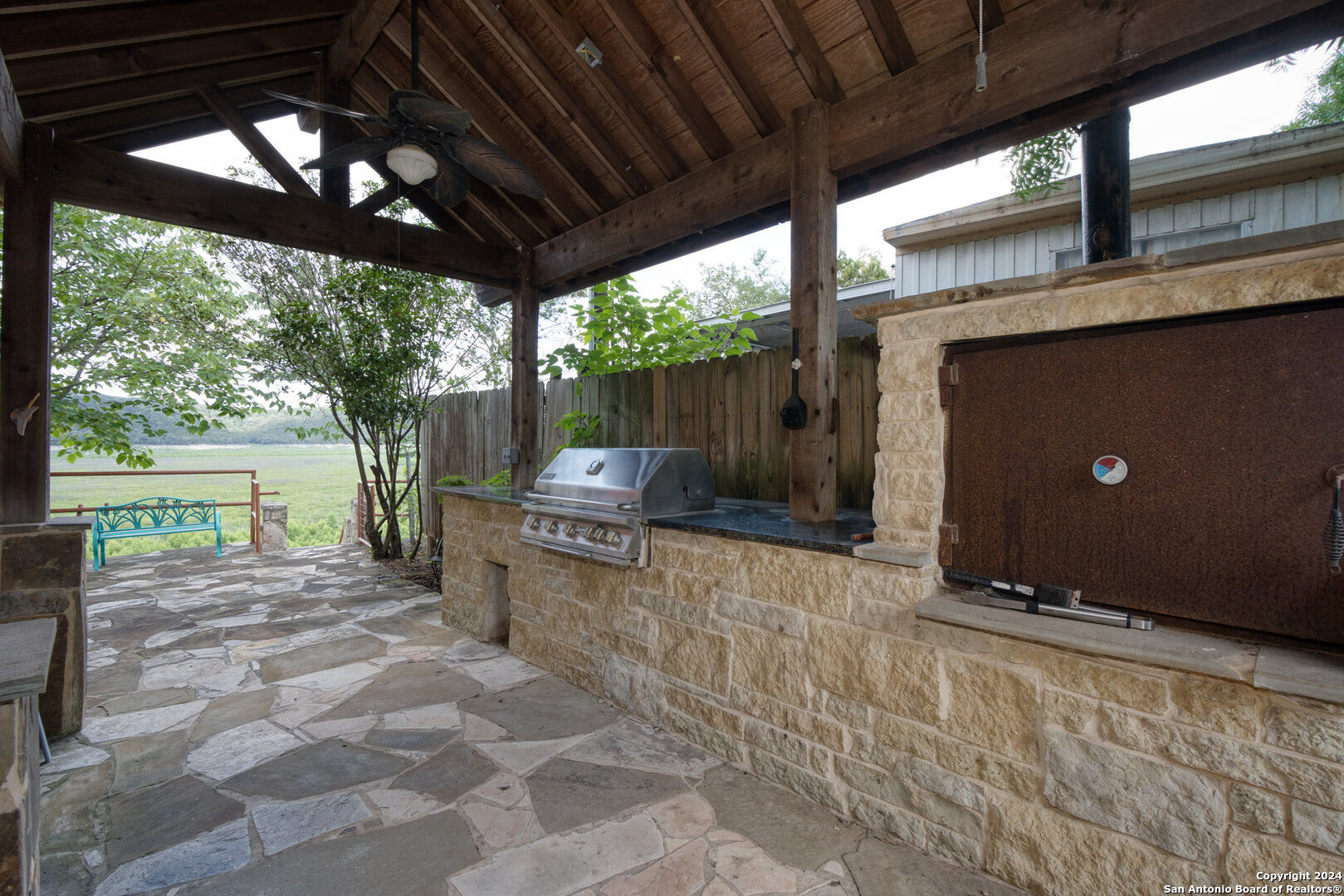 696 Faurie Road Lakehills TX 78063