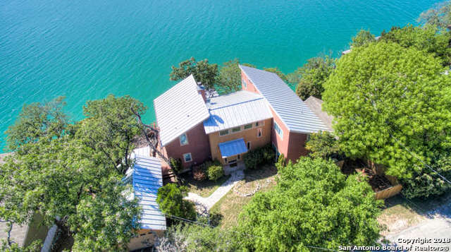 696 Faurie Road Lakehills TX 78063