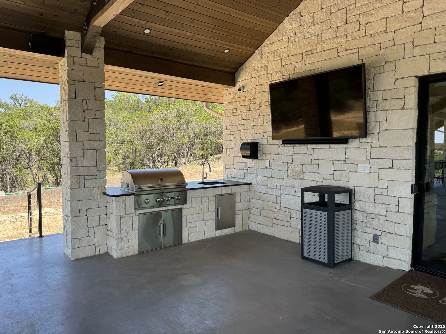 1720 Demi John Bend Road Canyon Lake TX 78133