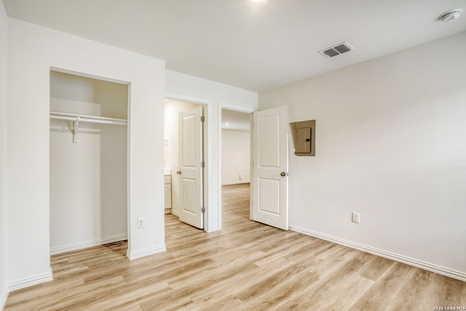 126 N San Ignacio San Antonio TX 78237
