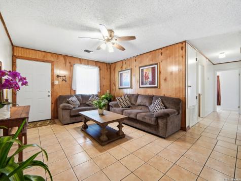 137 Michon Drive S Kerrville TX 78028