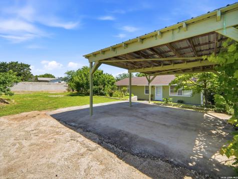 137 Michon Drive S Kerrville TX 78028