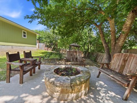 137 Michon Drive S Kerrville TX 78028
