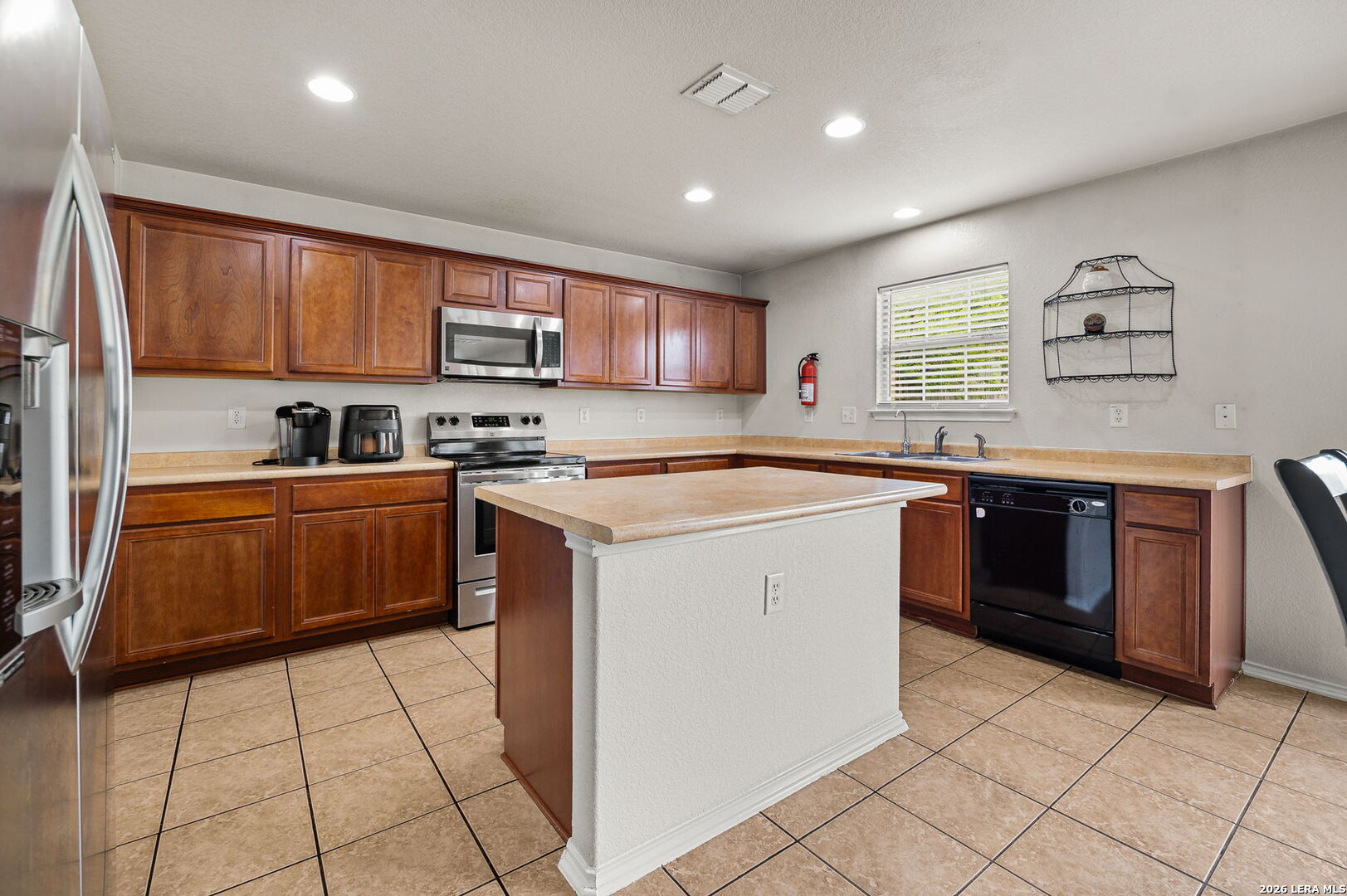 7207 Avery Live Oak TX 78233