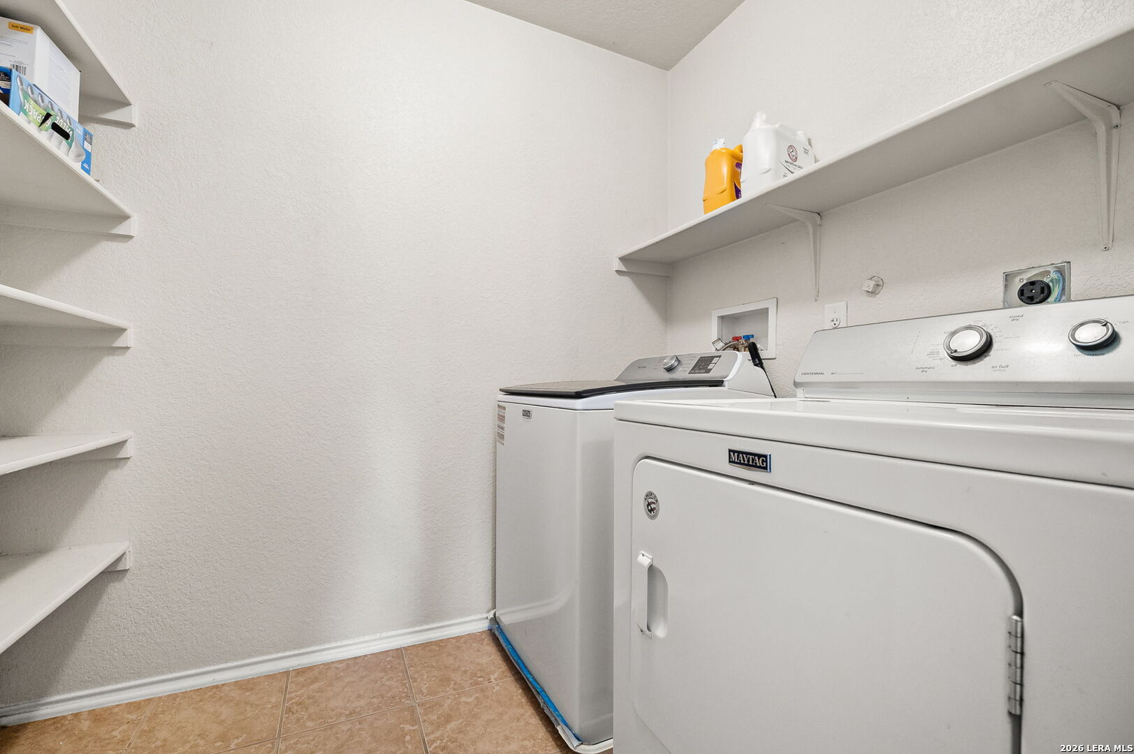 7207 Avery Live Oak TX 78233