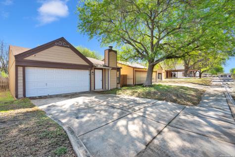 2806 Coral Field San Antonio TX 78245