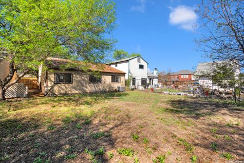 2806 Coral Field San Antonio TX 78245