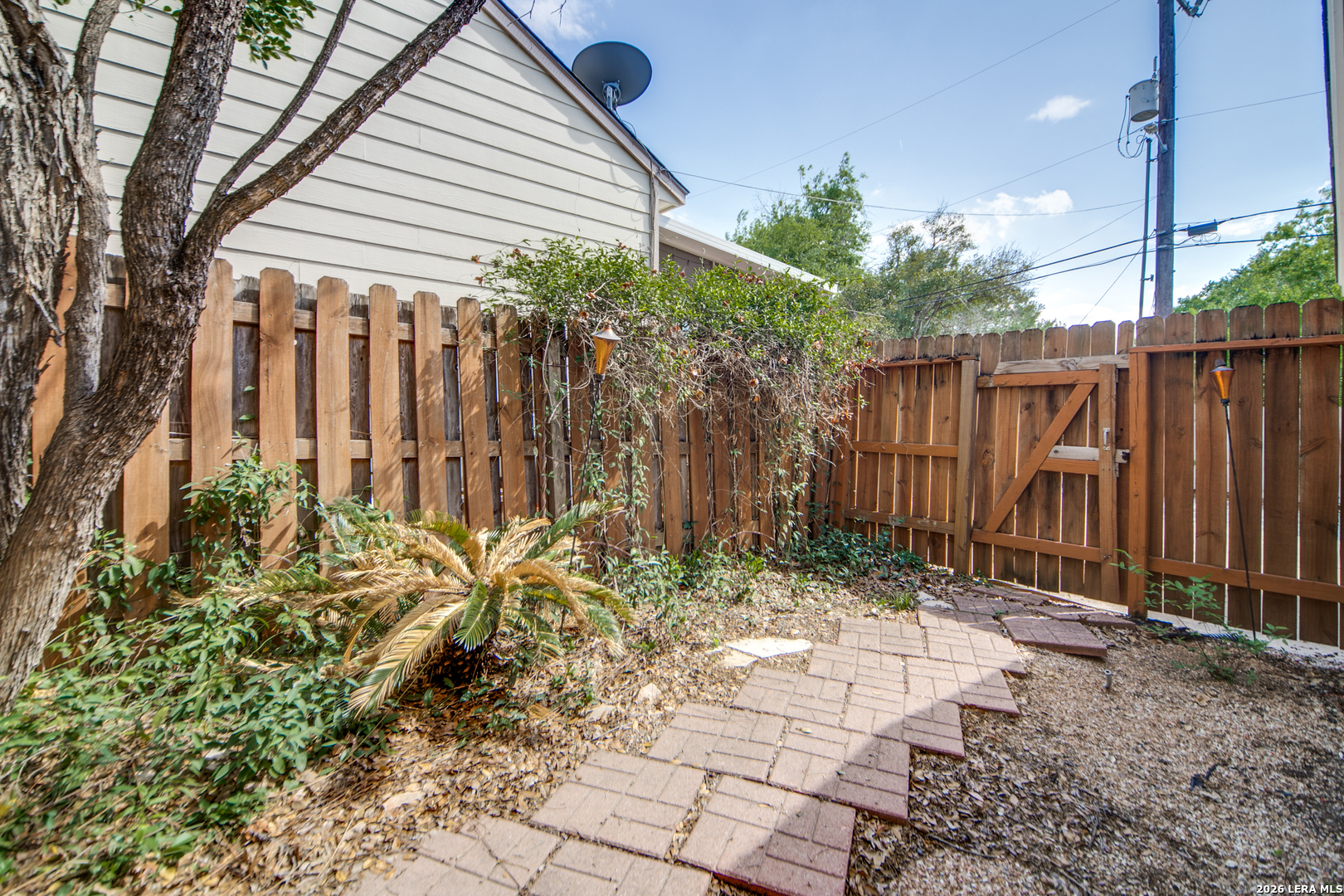 7111 Snowden Crest San Antonio TX 78240