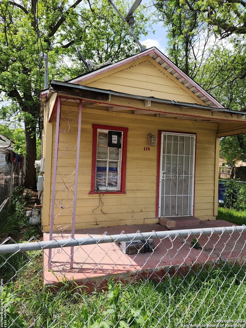 119 Jesus Alley San Antonio TX 78207