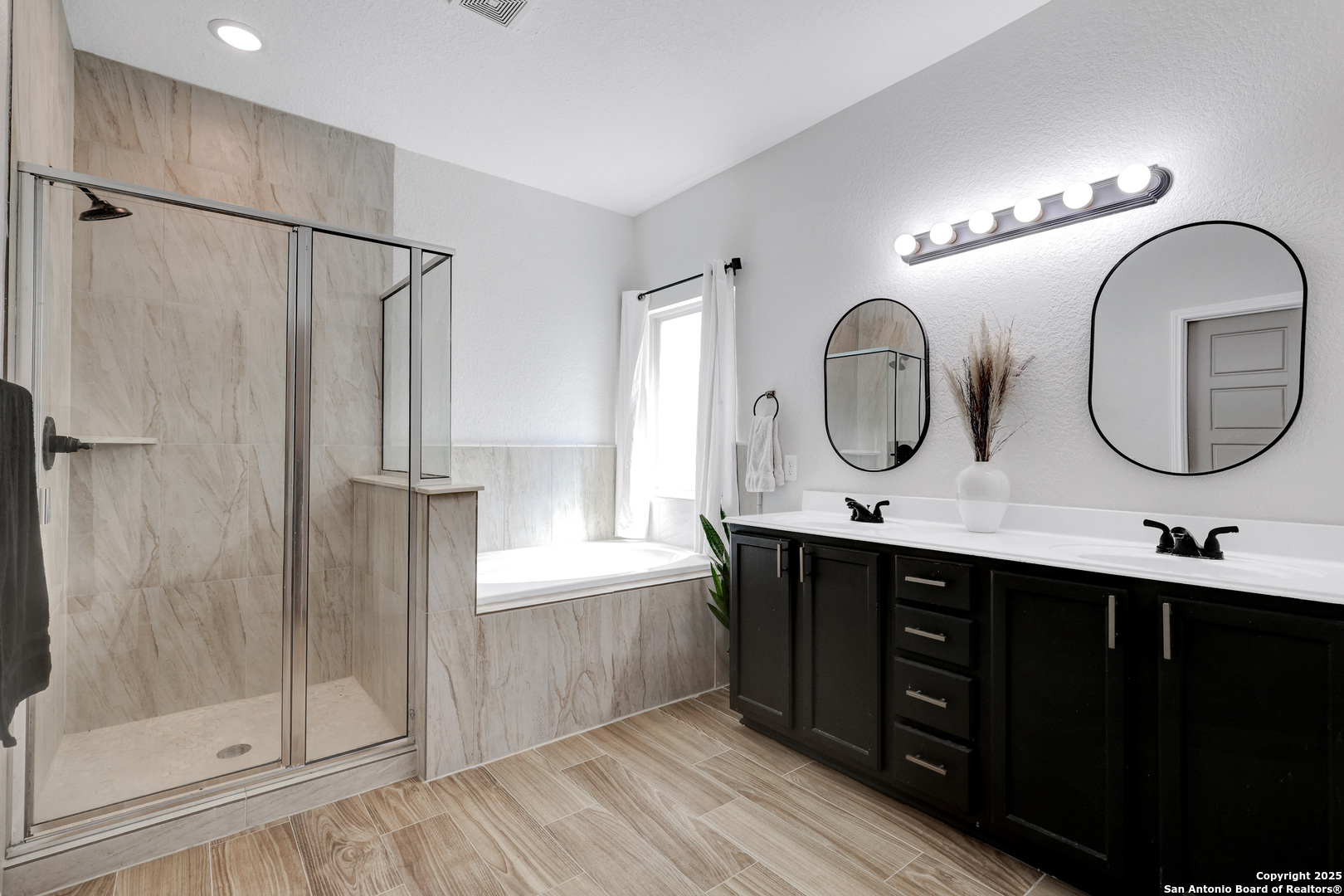 145 Bonn Boerne TX 78006