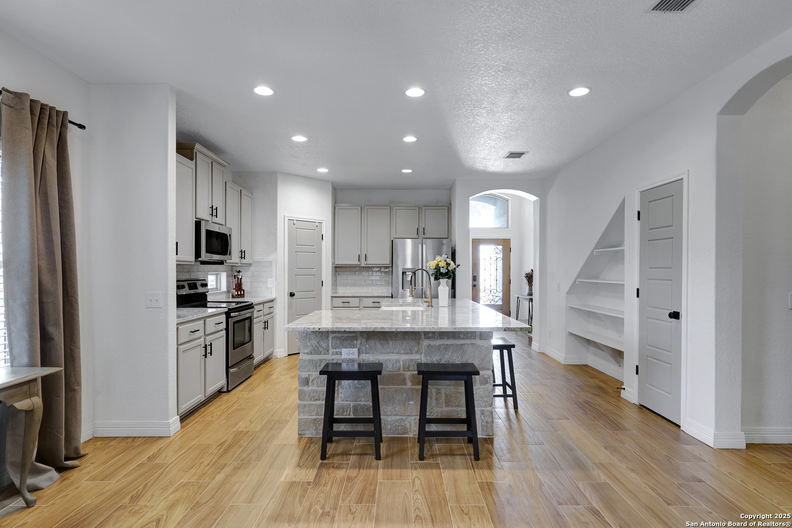 145 Bonn Boerne TX 78006