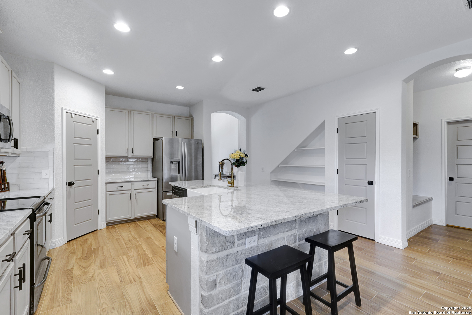 145 Bonn Boerne TX 78006