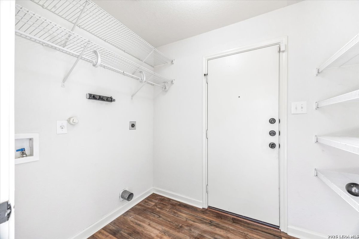 7927 Horse Hollow San Antonio TX 78244