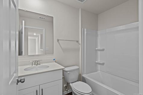 1651 Lost Nook New Braunfels TX 78130