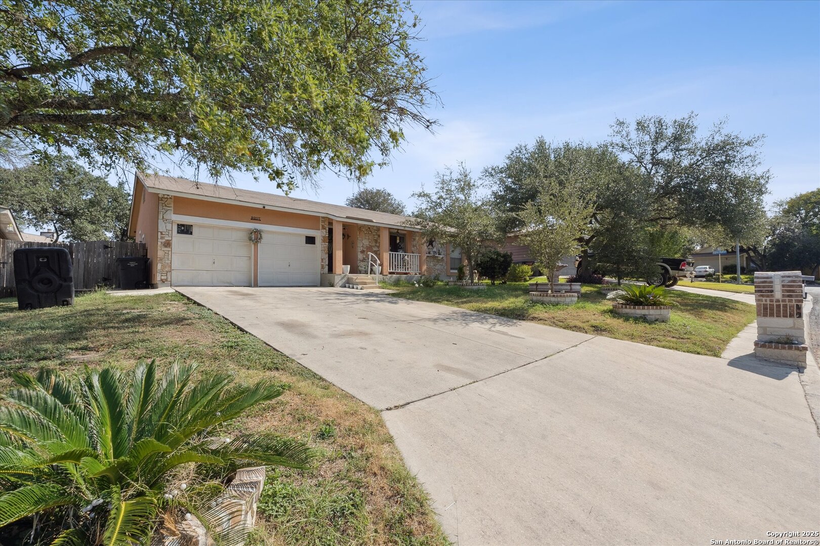 9207 Ridge Town San Antonio TX 78250