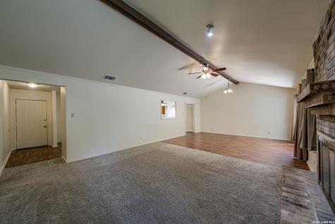 4627 Barhill Street San Antonio TX 78217