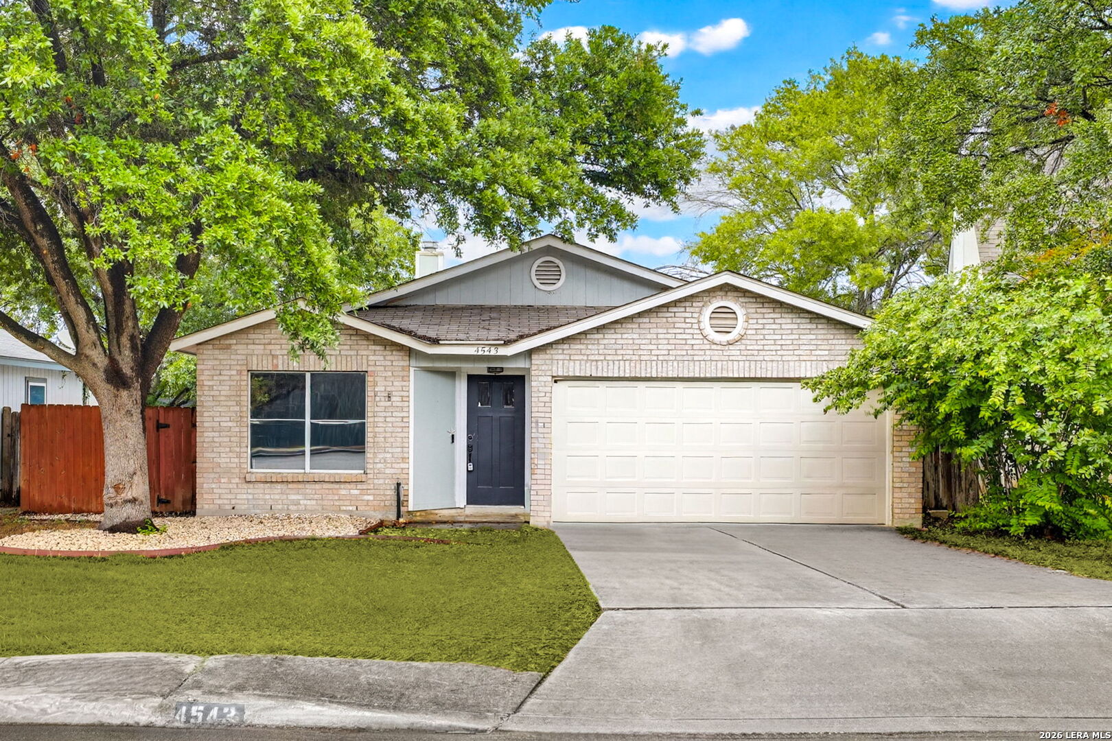 4543 Stradford Place San Antonio TX 78217