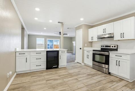 4543 Stradford Place San Antonio TX 78217