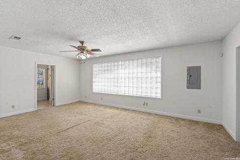 1309 E Zipp New Braunfels TX 78130