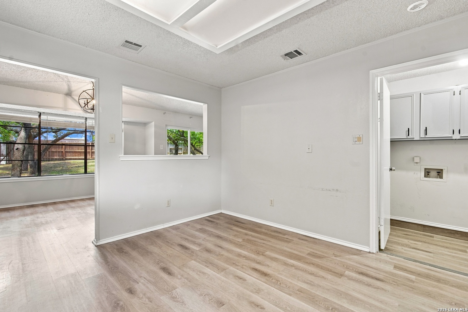 9331 Thornbury Street San Antonio TX 78250
