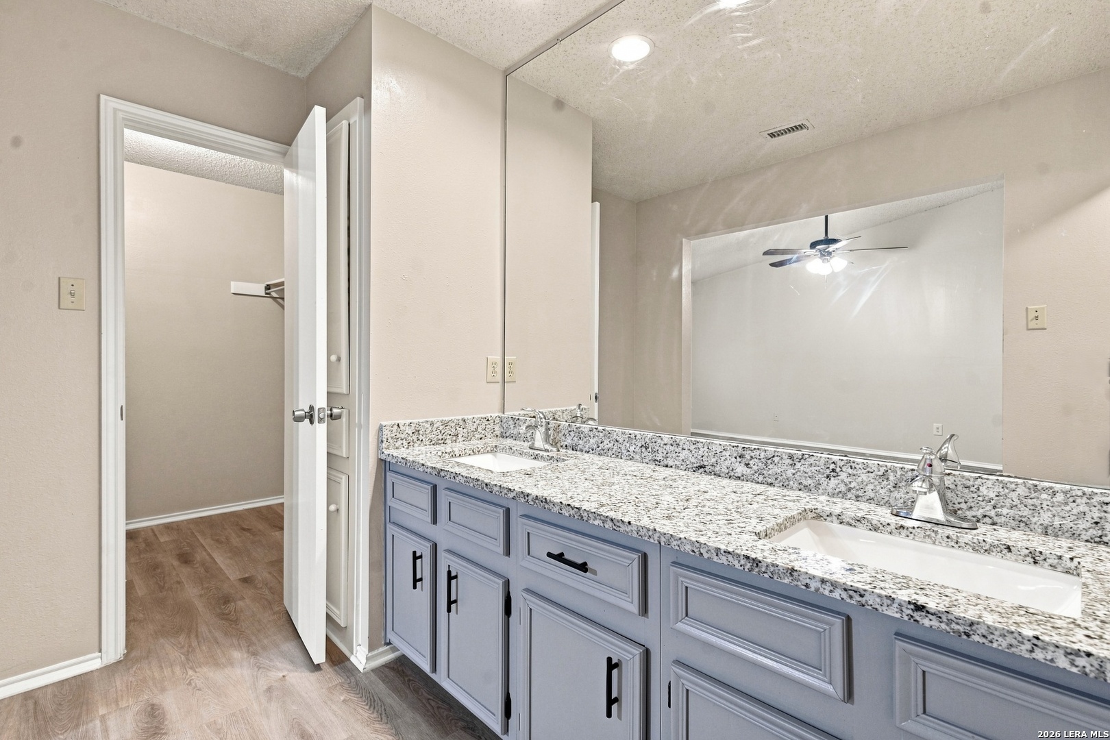 9331 Thornbury Street San Antonio TX 78250