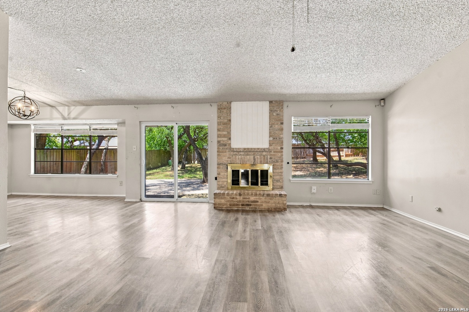 9331 Thornbury Street San Antonio TX 78250