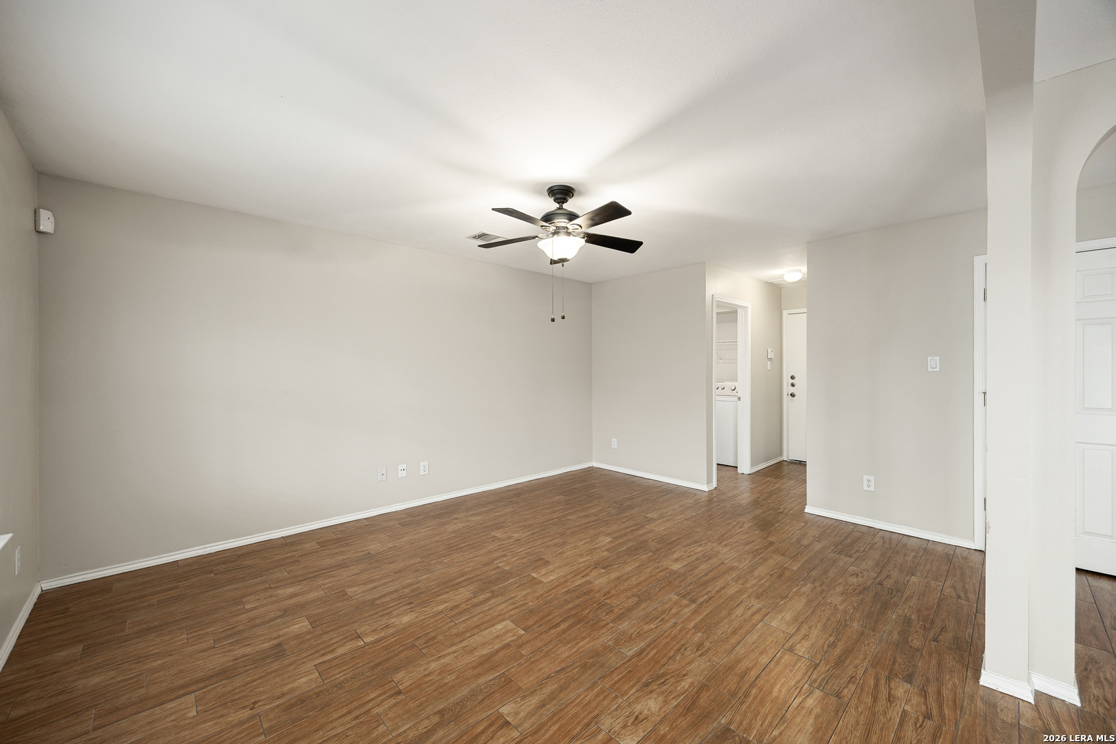 10111 Sparrow Way Universal City TX 78148