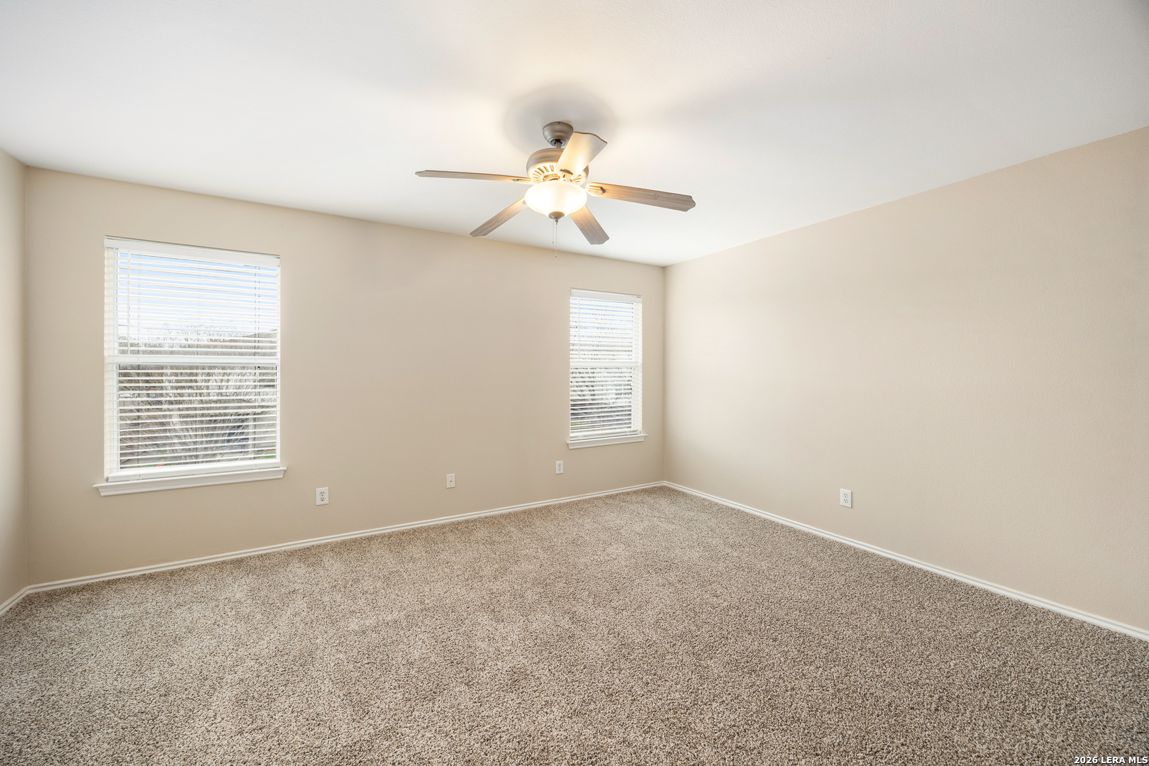 10111 Sparrow Way Universal City TX 78148