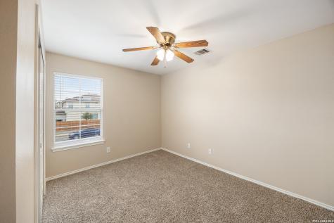 10111 Sparrow Way Universal City TX 78148