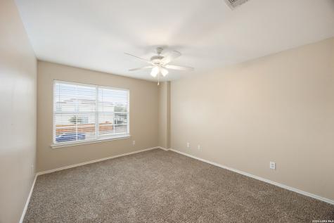 10111 Sparrow Way Universal City TX 78148