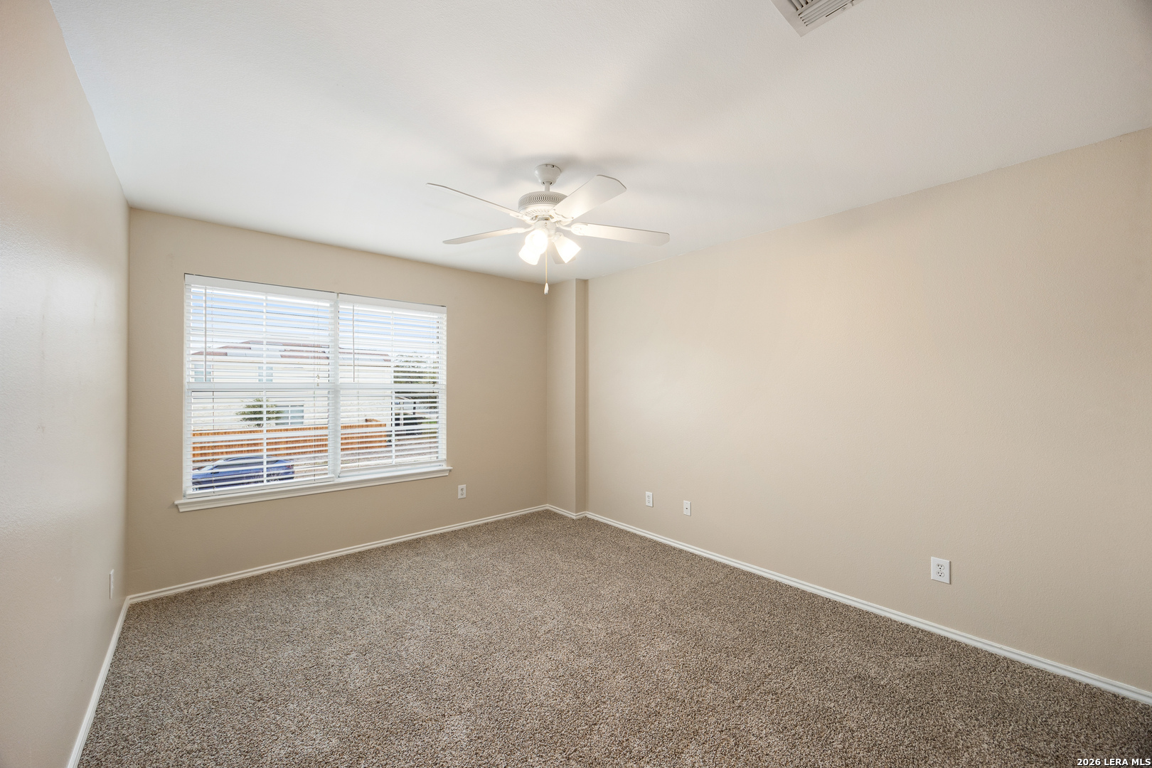 10111 Sparrow Way Universal City TX 78148