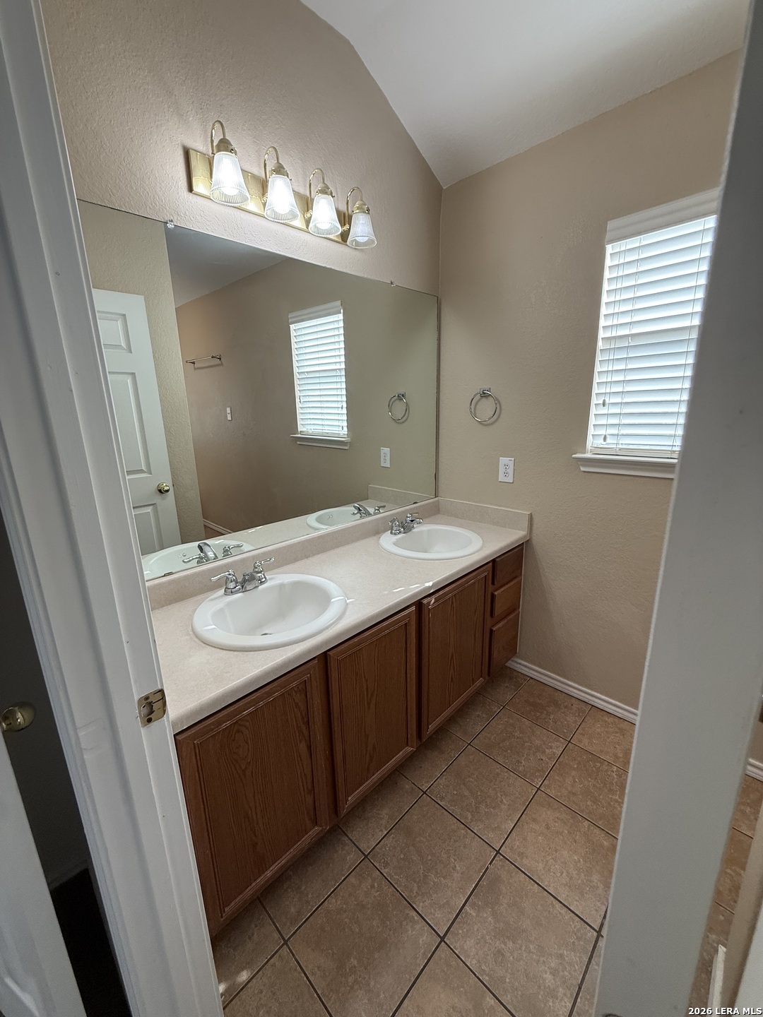 6602 Nora Vista Way San Antonio TX 78233