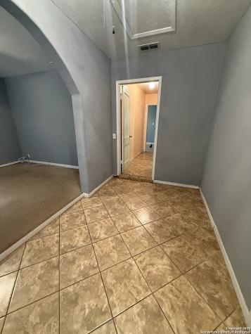 707 W Hay Carrizo Springs TX 78834