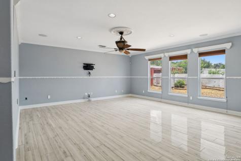 21419 La Pena San Antonio TX 78258