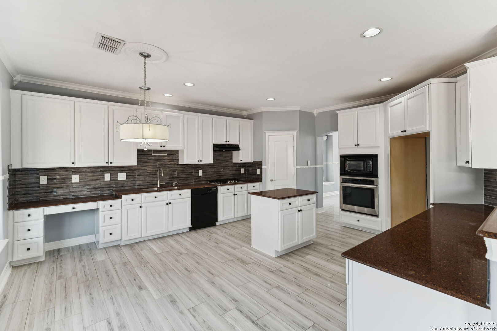 21419 La Pena San Antonio TX 78258